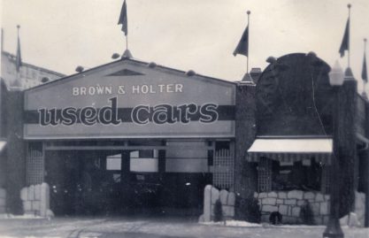 Covered used car lot of Brown & Holter in the 1930s.